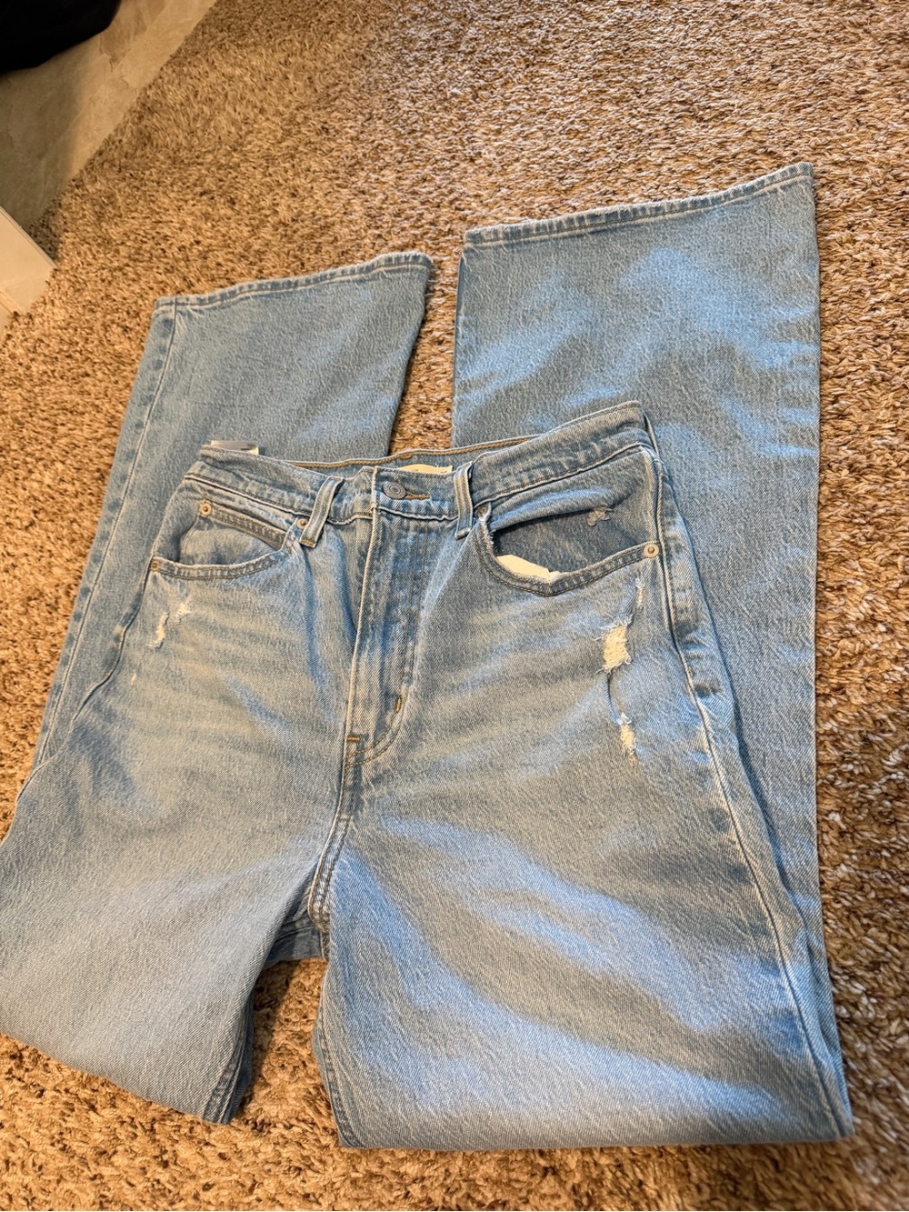 Levi's High-Rise Light Blue Straight Jeans